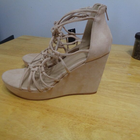 Torrid Knotted Caged Platform Wedge Beige Sz 13 ww - Picture 4 of 8
